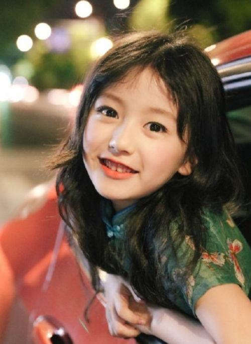 重庆冯女士最新爆料抖音,揭秘某事件背后惊人真相！  第1张